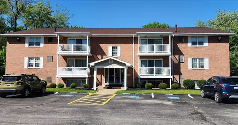 222 Coraopolis Rd #6, Coraopolis, PA 15108