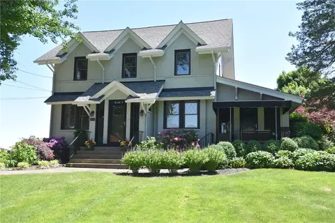 3325 Brownsville Rd, Pittsburgh, PA 15227