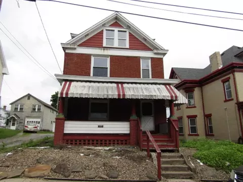 309 N 1st St, Jeannette, PA 15644