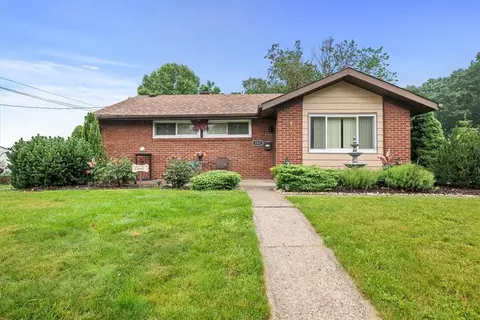 401 Dunbar Dr, Pittsburgh, PA 15235