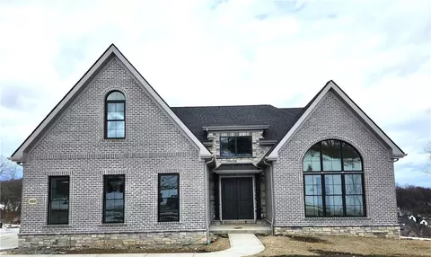 102 Eagle Ridge Rd, Cranberry Township, PA 16066