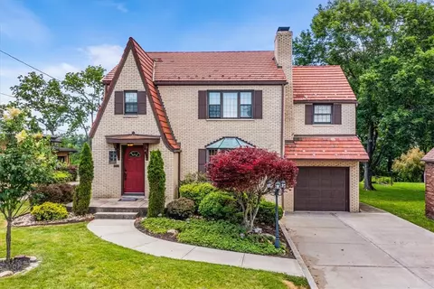 318 Mcclellan Dr, Pittsburgh, PA 15236