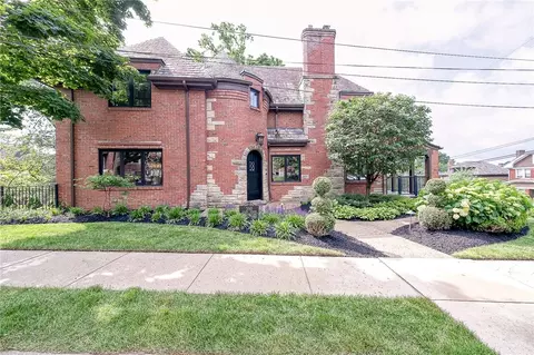 390 Jayson Ave, Pittsburgh, PA 15228