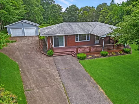 530 Sproat Ave, Freedom, PA 15042