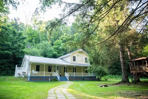 115 Zellers Ln, Ligonier, PA 15658