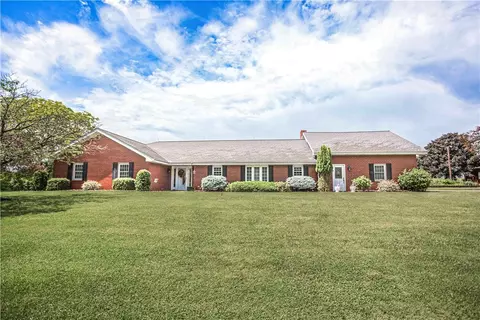 1831 Skyline Dr, Marion Center, PA 15759