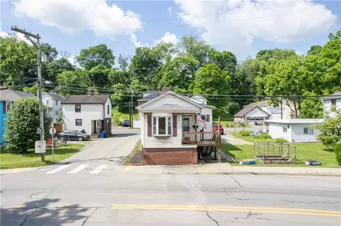 742 Maple St, Bridgeville, PA 15017
