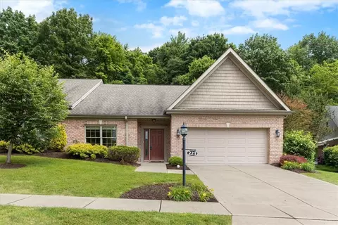223 Lenox Ct, Imperial, PA 15126