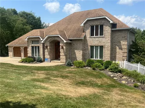 169 Evergreen Trl, Beaver Falls, PA 15010