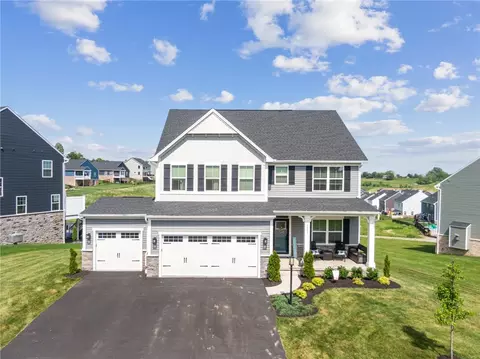 1057 Wedgewood Dr, Jeannette, PA 15644