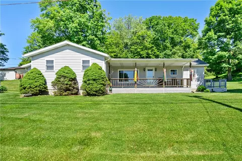 165 Strawcutter Rd, Derry, PA 15627