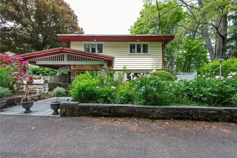1819 Glades Pike, Somerset, PA 15501