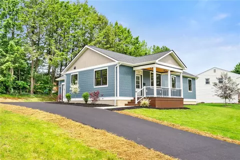 213 17th Ave Ext, Beaver Falls, PA 15010