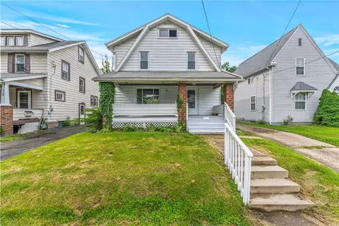 216 W Sheridan Ave, New Castle, PA 16105