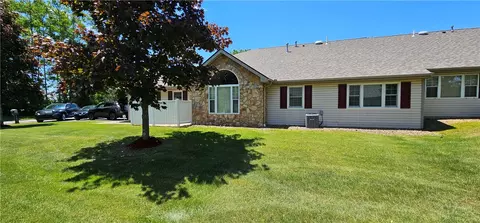 111 Angela Ln #5B, New Castle, PA 16101