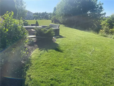 2701 Pointe View Dr, Mars, PA 16046 photo 4