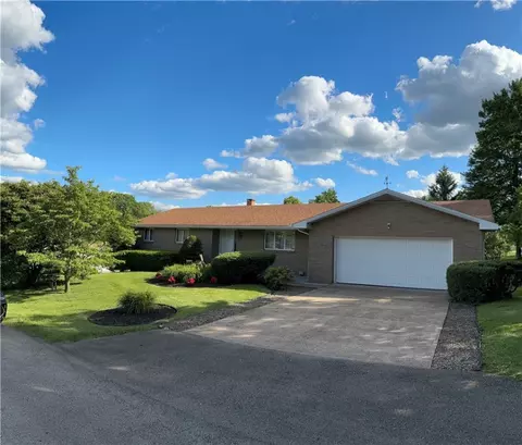137 Coal St, Lemont Furnace, PA 15456