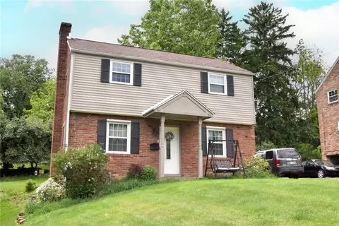 217 Stevens Dr, Pleasant Hills, PA 15236