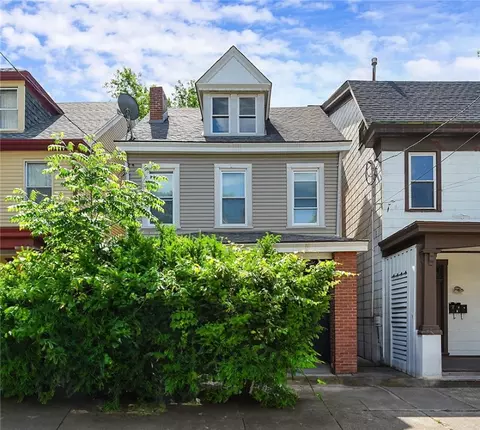 4016 Haldane St, Pittsburgh, PA 15207