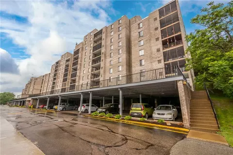 2120 Greentree Rd #510E, Pittsburgh, PA 15220