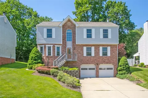 124 Edgemeade Dr, Monroeville, PA 15146