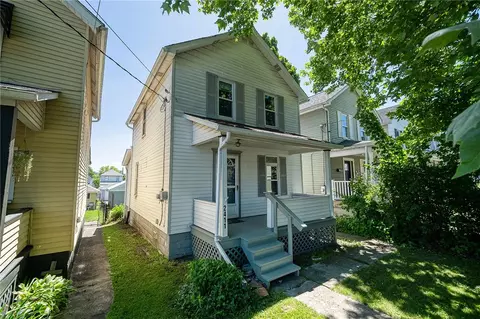 2411 2nd Ave, Koppel, PA 16136