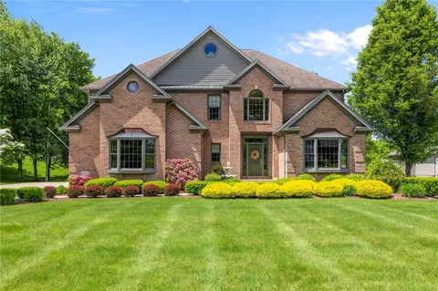 2504 Ron Dr, New Castle, PA 16101