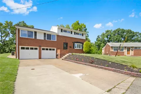 420 Mercer Dr, Irwin, PA 15642