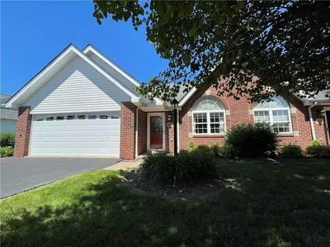 5027 Whispering Pines Ln, Murrysville, PA 15668