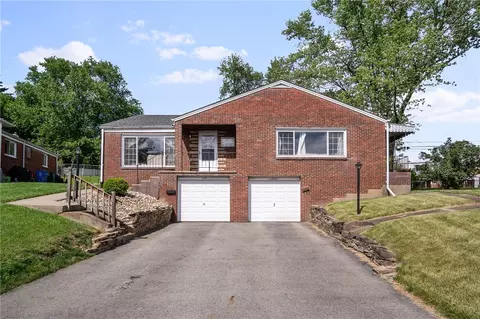 152 Greenbriar Dr, Pittsburgh, PA 15220