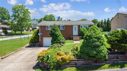 14383 Overholt Dr, Irwin, PA 15642