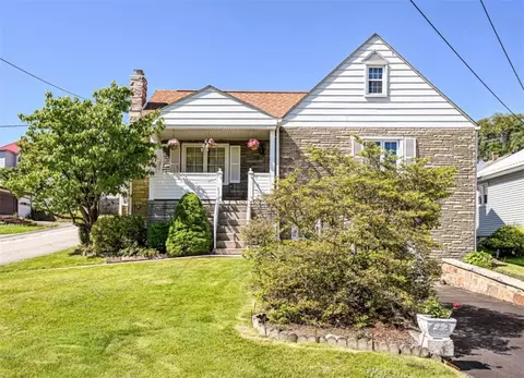 613 Broad St, Mount Pleasant, PA 15666