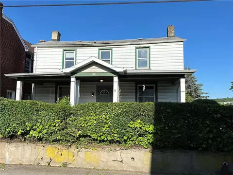 702 Cypress Aly, Glassport, PA 15045