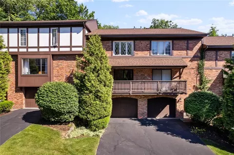 250 Woodbridge Ct, Pittsburgh, PA 15237