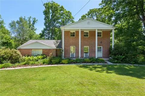 1568 Washington Rd, Apollo, PA 15613