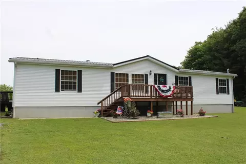 239 Smola Rd, Sandy Lake, PA 16145