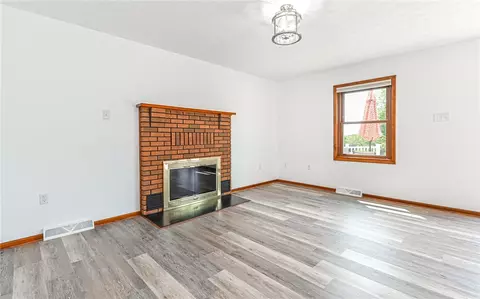 Living - 114 Douglas Ln, Monaca, PA 15061 photo 7 of 7