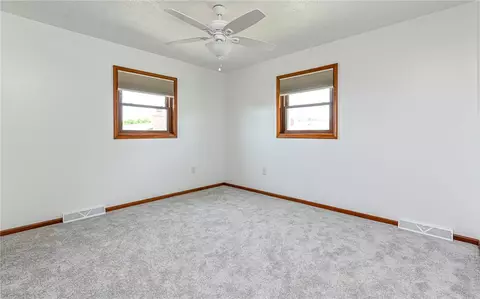 Bedroom - 114 Douglas Ln, Monaca, PA 15061 photo 5 of 6