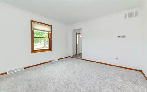 Living - 114 Douglas Ln, Monaca, PA 15061 photo 3 of 7