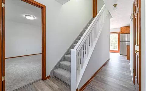 Entry Way - 114 Douglas Ln, Monaca, PA 15061 photo 4 of 6