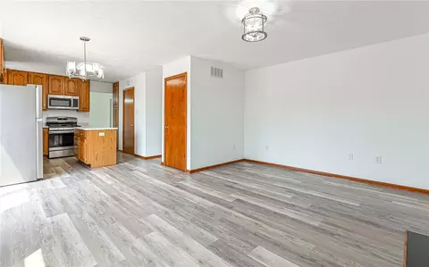 Living - 114 Douglas Ln, Monaca, PA 15061 photo 5 of 7