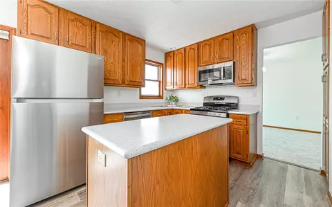 Kitchen - 114 Douglas Ln, Monaca, PA 15061 photo 2 of 3