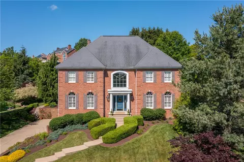 317 Snowberry Cir, Venetia, PA 15367