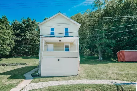 340 3rd St, Ernest, PA 15739