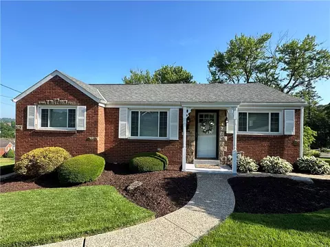 1385 Pennsylvania Ave, Bridgeville, PA 15017