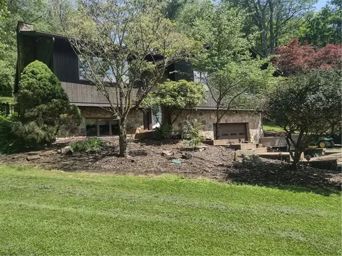 86 Penny Ln, Leechburg, PA 15656