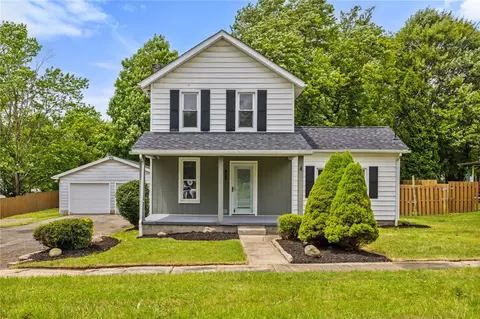 607 Main St, Jamestown, PA 16134