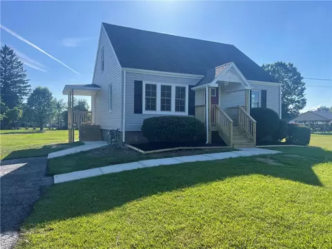 416 Perry, Belle Vernon, PA 15012
