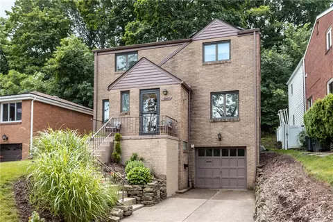 3967 Boulevard Dr, Pittsburgh, PA 15217