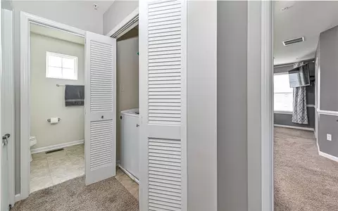 Entry Way - 1206 Pointe View Dr, Mars, PA 16046 photo 3 of 4